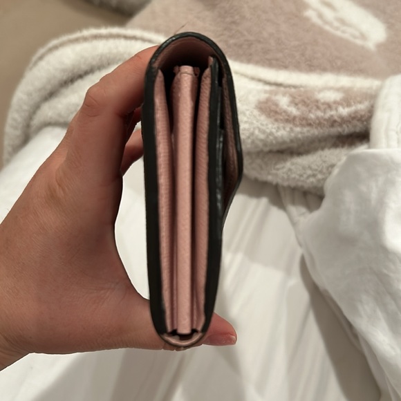 Authentic Louis Vuitton Sarah wallet - Picture 6 of 7